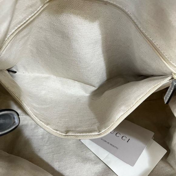 Authentic Gucci Silver Sukey Tote - Picture 9 of 15